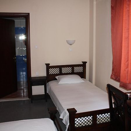 Dionyssos Hotel ลีเมนาส ภายนอก รูปภาพ