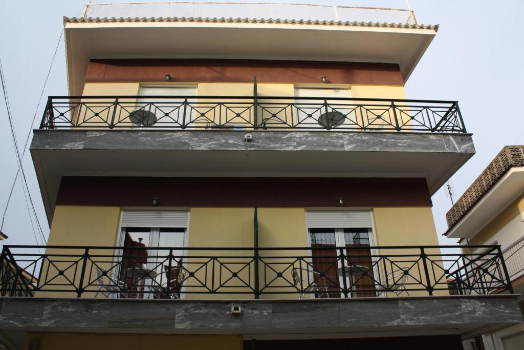 Dionyssos Hotel ลีเมนาส ภายนอก รูปภาพ